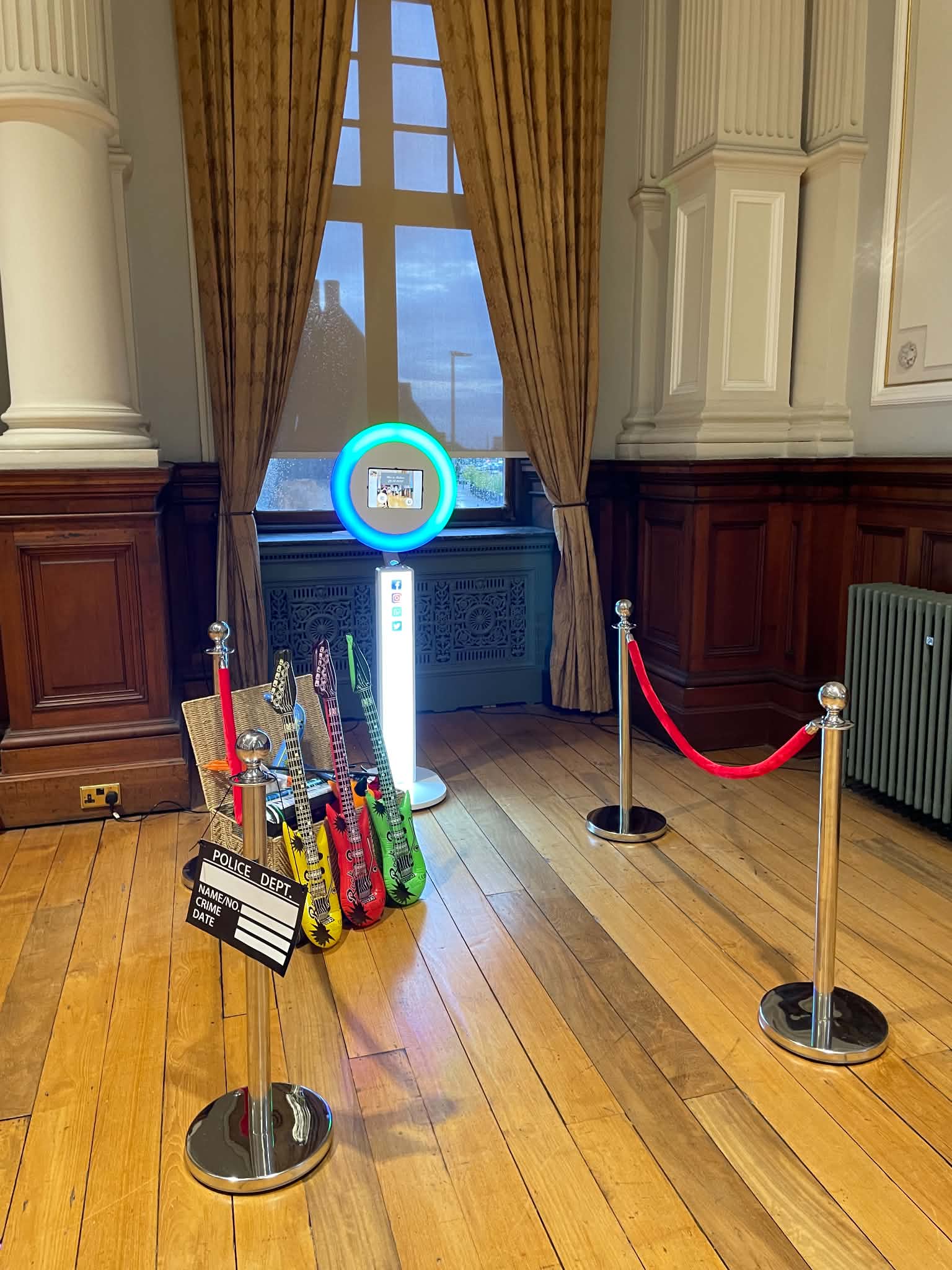 SelfiePods2U set up at an event